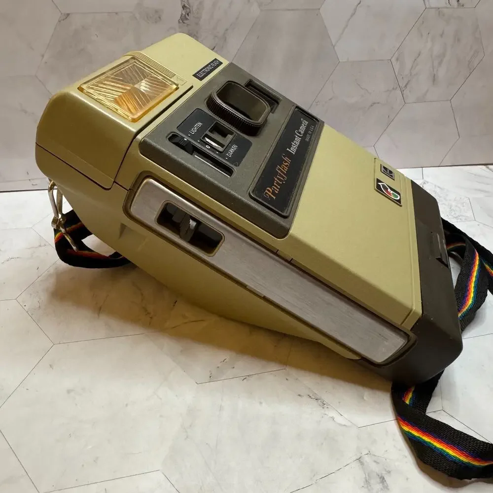 Vintage 1970s Kodak Partyflash Instant Camera Flash Made in USA Untested EUC